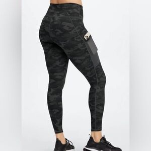 Fabletics Women's On-The-Go PowerHold High-Waisted Camo Leggings XS
